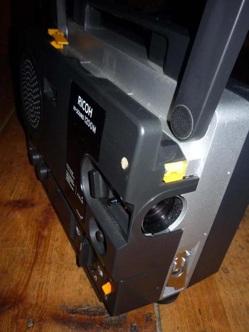 8mm RICOH 1200M - Super8 - géén HOTSPOT - Led Lamp, Audio, Tv en Foto, Filmrollen, 16mm film, Ophalen of Verzenden