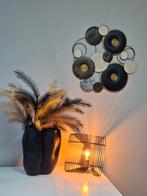 Zwarte vaas met veren ,wanddecoratie en tafellamp, Ophalen, Overige materialen, 50 tot 75 cm, Zwart