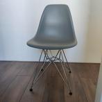 Vitra Eames DSR, Huis en Inrichting, Nieuw, Grijs, Kunststof, Design