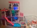 Barbie huis met toebehoren, Ophalen, Zo goed als nieuw, Toebehoren