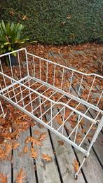Vinted kinderbedje metaal wittig, Antiek en Kunst, Antiek | Meubels | Bedden, Ophalen
