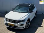 Volkswagen T-Roc 1.5 TSI R-LINE PANORAMADAK VIRTUAL LED STOE, Stof, 4 cilinders, 150 pk, Wit