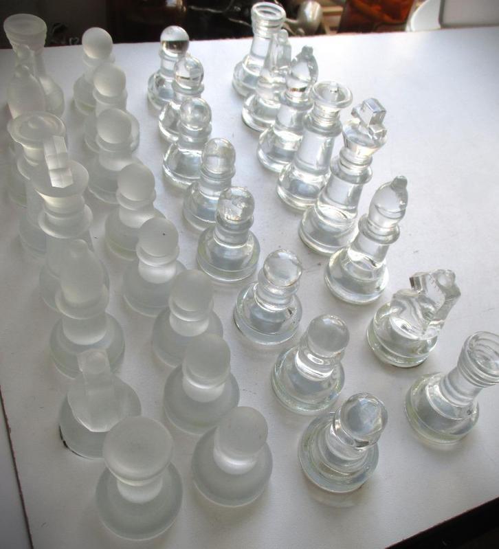 Schaakspel~Schaakstukken van Glas~Glazen Schaakset, Hobby en Vrije tijd, Denksport en Puzzels, Gebruikt, Schaken, Minder dan 500 stukjes