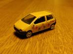 Guisval Renault Twingo GEEL, Hobby en Vrije tijd, Modelauto's | Overige schalen, Ophalen of Verzenden, Zo goed als nieuw, Auto