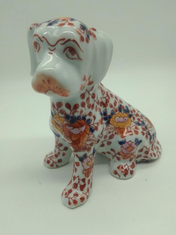 imari hondje porselein, Antiek en Kunst, Antiek | Keramiek en Aardewerk, Ophalen of Verzenden
