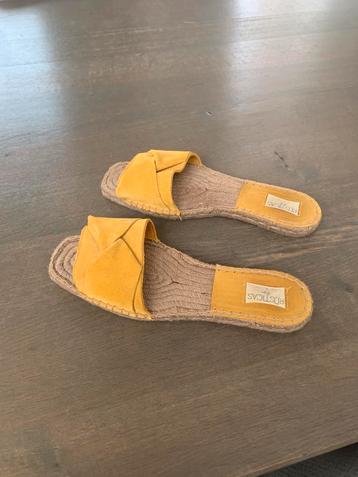 Las dalias ibiza slippers suede maat 39-40 beschikbaar voor biedingen