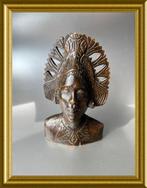 Oud houtsnijwerk: Bali buste, Antiek en Kunst, Kunst | Beelden en Houtsnijwerken, Ophalen of Verzenden