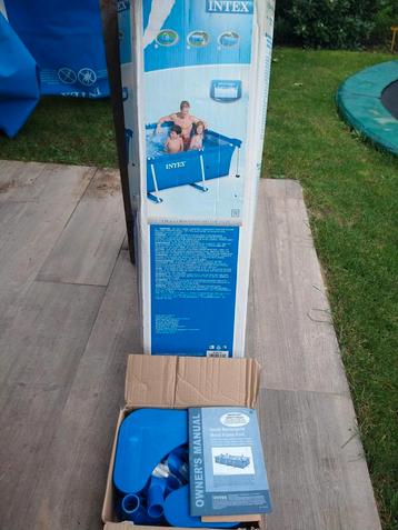 intex zwembad 300 x 200 x 75 incl pomp beschikbaar voor biedingen