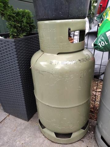 3 gasflessen leeg beschikbaar voor biedingen