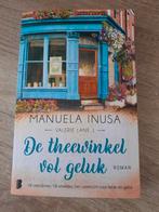 Roman De theewinkel vol geluk van Manuela Inusa., Manuela Inusa, Ophalen of Verzenden, Zo goed als nieuw, Nederland