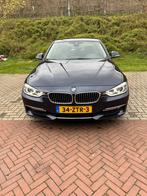 BMW 320i EDE Upgrade Edition Luxury, Auto's, BMW, Te koop, Benzine, Leder, Zwart