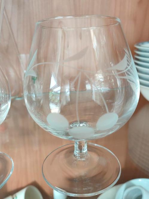 Wijnglazen uit de Elzas met fles, Verzamelen, Glas en Borrelglaasjes, Nieuw, Overige typen, Ophalen