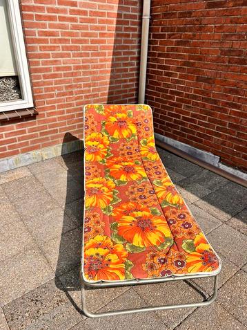 2x Retro Vintage Stretchers beschikbaar voor biedingen