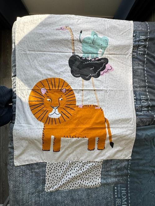Peuter Dekbedovertrek 120 x 150, Kinderen en Baby's, Kinderkamer | Beddengoed, Zo goed als nieuw, Dekbedovertrek, Wit, Jongetje of Meisje