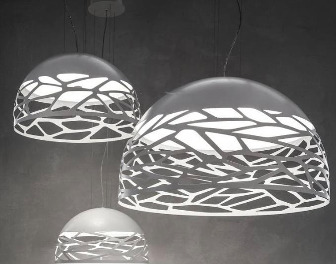 Witte Kelly Drome Hanglamp, Huis en Inrichting, Lampen | Hanglampen, Zo goed als nieuw, 50 tot 75 cm, Metaal, Ophalen