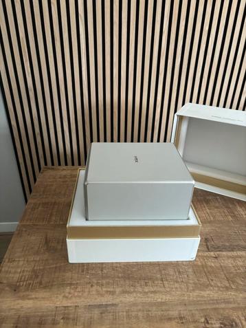 XGIMI Horizon Ultra + Beamer Standaard - Nieuwstaat beschikbaar voor biedingen