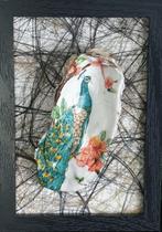 pauw op oesterschelp in lijst, Minder dan 50 cm, Nieuw, Ophalen of Verzenden, Minder dan 50 cm