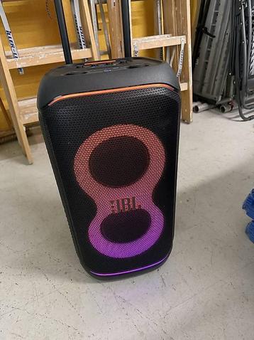 JBL PartyBox 320 + 2 microfoons – TOPSTAAT! - jbl speaker  beschikbaar voor biedingen