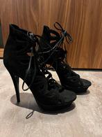 YVES SAINT LAURENT hakken suède 39,5 origineel zgan, Yves Saint Laurent, Zwart, Ophalen of Verzenden, Zo goed als nieuw