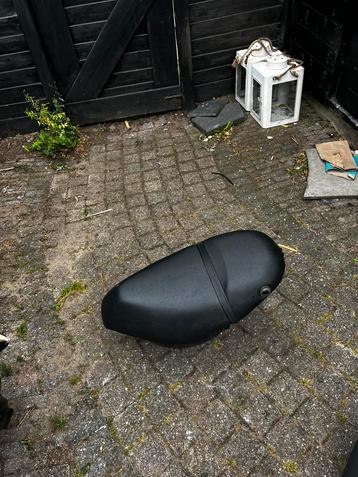 Zip zadel+buddybak beschikbaar voor biedingen