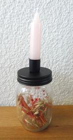 Droogbloemen in glas met licht roze kaars, Huis en Inrichting, Woonaccessoires | Kandelaars en Kaarsen, Minder dan 25 cm, Overige materialen