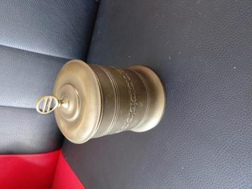 Vintage. Tabaks  pot  koper  beschikbaar voor biedingen