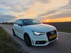 Audi A1 1.4 Tfsi 136KW S-tronic 2011 Wit S-Line, Auto's, Audi, Stof, A1, Zwart, 4 cilinders