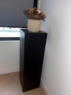 Zwarte sokkel / zuil te koop, Huis en Inrichting, Woonaccessoires | Zuilen en Pilaren, Ophalen