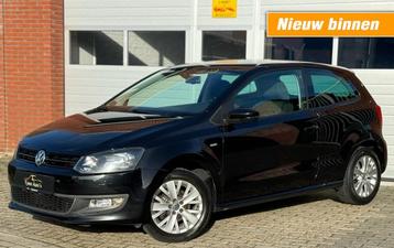 Volkswagen POLO 1.2-12V LIFE Airco/Cruise control 