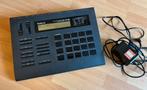 Roland R-8 drumcomputer, Ophalen of Verzenden, Zo goed als nieuw, Drums of Percussie
