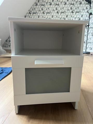 IKEA BRIMNES nachtkastje, wit, 39x41cm beschikbaar voor biedingen
