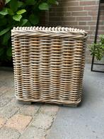 Hocker/bijzettafeltje,voetenbankje, Tuin en Terras, Overige Tuin en Terras, Ophalen, Gebruikt