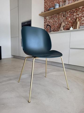 Gubi Beetle Stoelen 4 stuks Donker Groen/Goud beschikbaar voor biedingen
