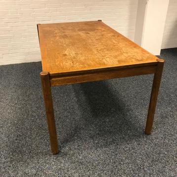 Vintage eiken tafel midden jaren zeventig, solide tafel beschikbaar voor biedingen