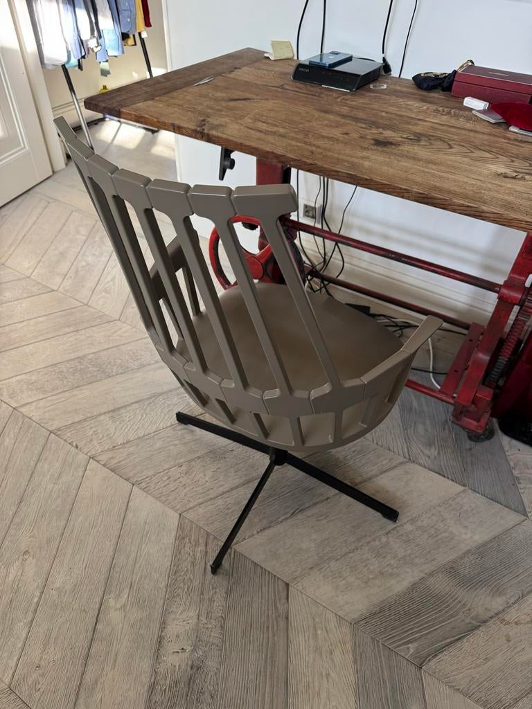 Kartell Comback Stoel - Design Klassieker!, Huis en Inrichting, Woonaccessoires | Krantenbakken en Lectuurbakken, Ophalen, Zo goed als nieuw