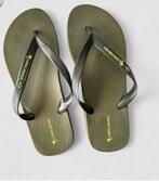 Teenslippers Copacobana maat 37, Kleding | Dames, Schoenen, Slippers, Copacobana, Ophalen of Verzenden, Zo goed als nieuw