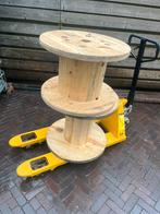 Te koop houten haspels bijzet tafel, Huis en Inrichting, Ophalen, Rechthoekig, Hout, Minder dan 55 cm