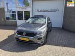 Volkswagen T-Roc 1.5 TSI Sport Business R pano virtual trkhk, Euro 6, 150 pk, Leder en Stof, 1248 kg