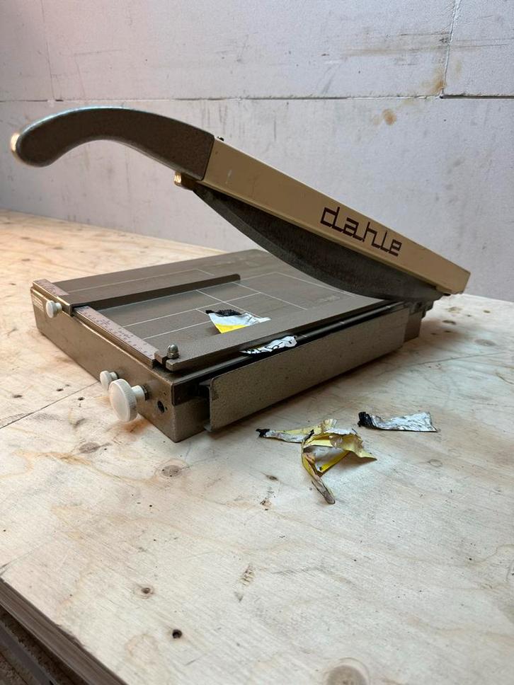 Dahle Vintage Papiersnijder Guillotine, Diversen, Schrijfwaren, Gebruikt, Ophalen of Verzenden