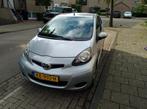 Toyota Aygo 1.0 12V Vvt-i 5DRS 2009 Grijs, Voorwielaandrijving, 68 pk, Handgeschakeld, Grijs