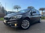 Bmw 2-serie Active Tourer 218i Luxery|Head Up|Leder|Lane ass, 136 pk, Euro 6, USB, Zwart