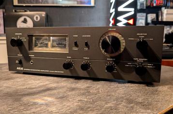 AKAI AM-2450 - GARANTIE - REFURBISHED - VU METERS  beschikbaar voor biedingen