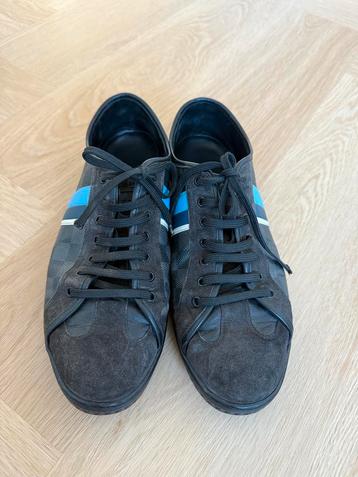 LV Sneakers Maat 42 beschikbaar voor biedingen