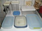 Doos vol met voorraadbakjes en maatbeker, zeer goede staat, Huis en Inrichting, Keuken | Keukenbenodigdheden, Ophalen of Verzenden