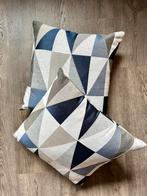 2 nieuwe decoratieve kussens blauw/wit/grijs/taupe, Ophalen of Verzenden, Nieuw, Blauw, Vierkant