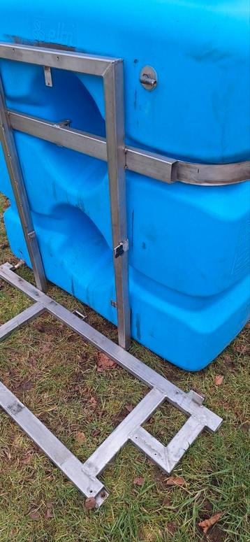 Watertank hogedrukreiniger  / Watervoorraadtank  beschikbaar voor biedingen
