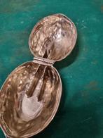 notenkraker metaal walnoot, Huis en Inrichting, Ophalen of Verzenden, 'T Olde Gre-j, Info@toldegrej.nl, Endepoelstraat 20f Didam