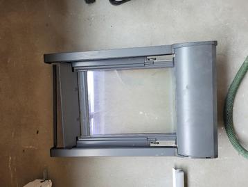 Velux dakraam CK02 55x78 met horgordijn en rolluik beschikbaar voor biedingen