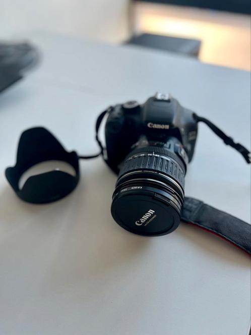 Canon EOS 550 (met stafief en camera tas), Audio, Tv en Foto, Fotocamera's Digitaal, Zo goed als nieuw, Spiegelreflex, Canon, Ophalen