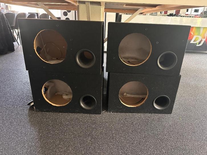Subwoofer kist,  gepoort / niet gepoort van €49 Nu voor € 25, Auto diversen, Autospeakers, Nieuw, Ophalen of Verzenden